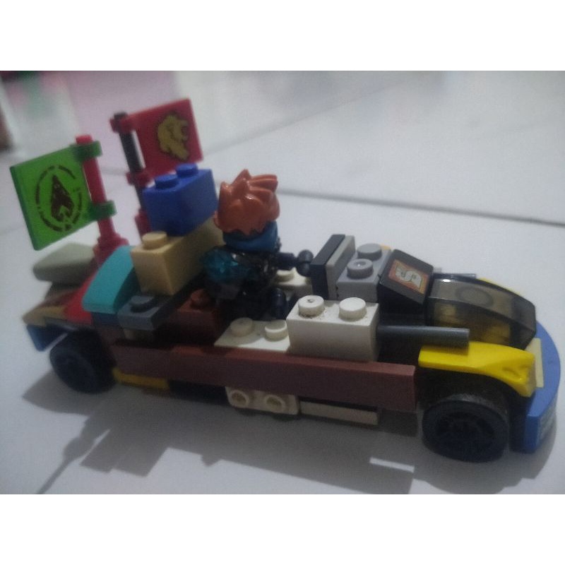 Lego Original Rakitan bentuk mobil