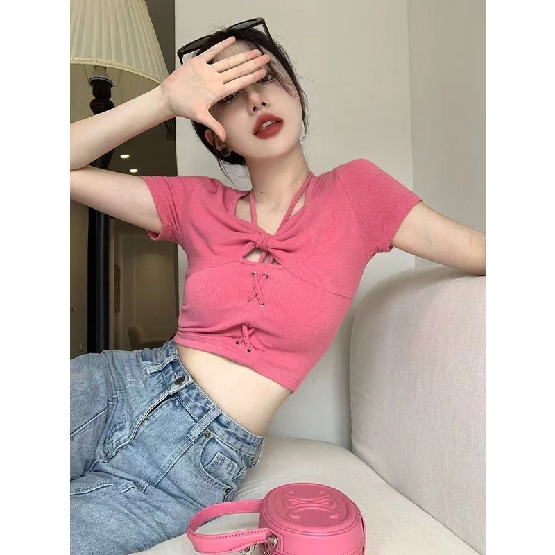 Red Murni Keinginan Angin Hati-hati Mesin Menggantung Leher Bahu Depan Lengan Pendek T-shirt Wanita Musim Panas Diri Budidaya Bagian Pendek Ikatan Simpul Hollow Hot Girl Top