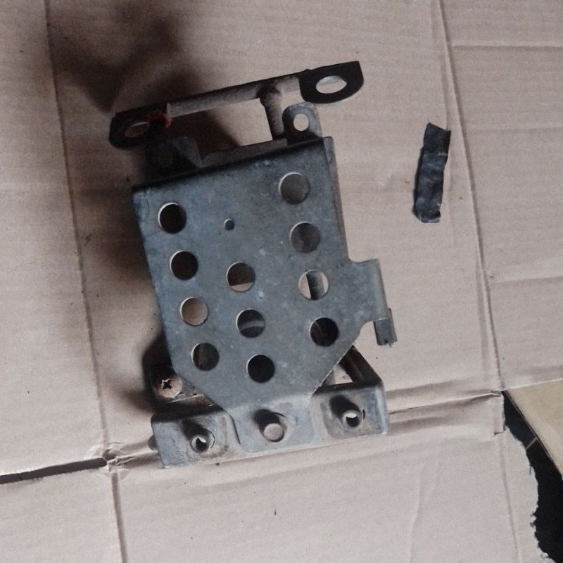 BRACKET DUDUKAN TAMENG SKYDRIVE ORIGINAL COPOTAN