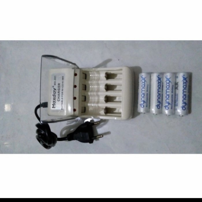 CHARGER BATERAI MAXDAY + BATERAI CAS DYNAMAX AA ISI 4 PCS