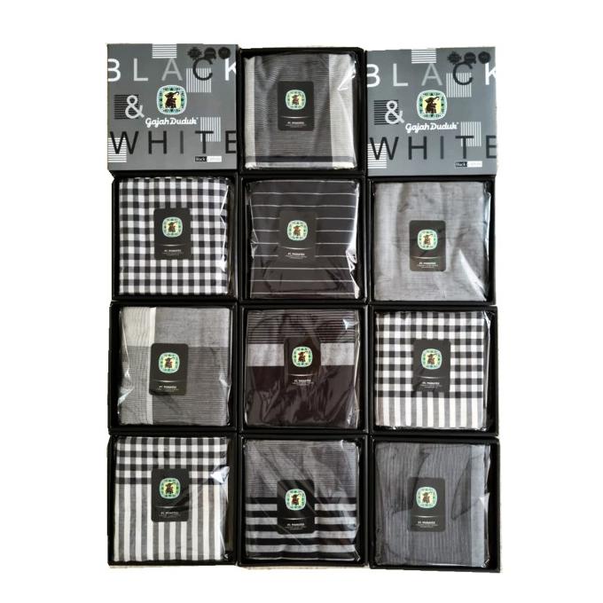 Sarung Gajah Duduk Motif Hitam dan Putih