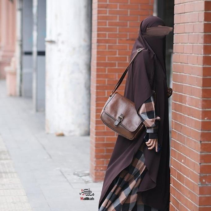 AMBER Gamis Abaya - Abaya Malikah #ayranashwa #malikah