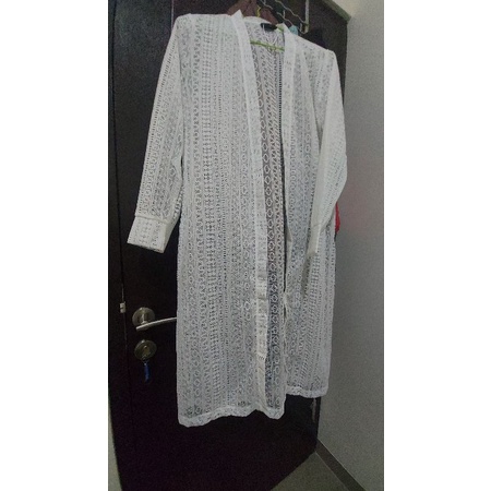 Outer panjang muslimah putih (PRELOVED)