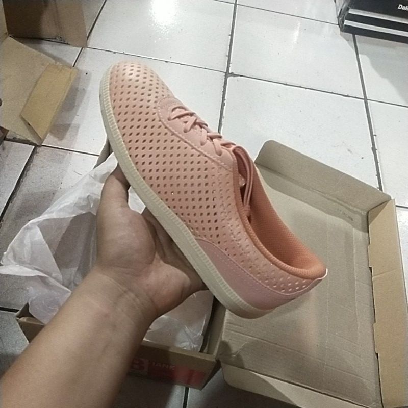 Piero Sepatu Casual Wanita Jane Coral