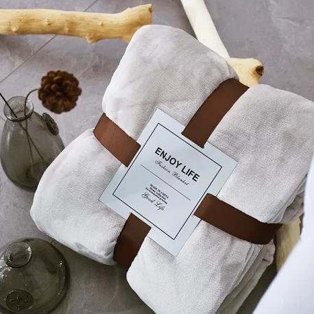 Selimut Bulu Tebal Polos warna 160*200 - Putih / white