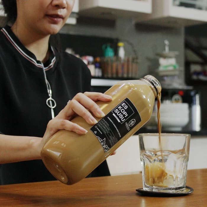 

TERLARIS Aksata Kopi Susu 1 liter (KHUSUS GOJEK/GRAB SAMEDAY) /KOPI EUBE/KOPI KAPAL