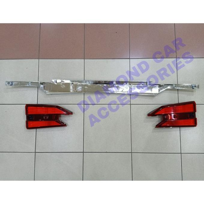 Trunklid + Reflektor Avanza Veloz Xenia 2019 Model Ganti
