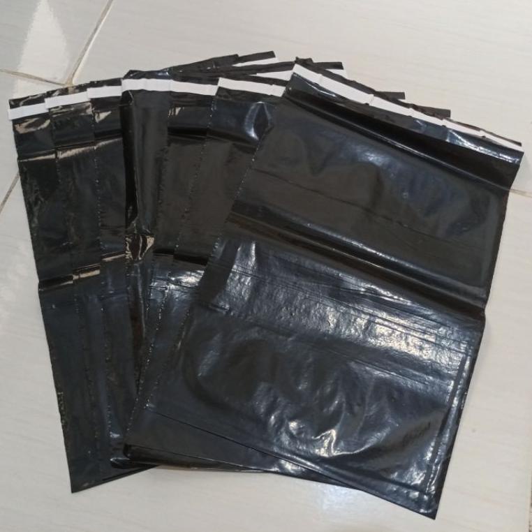 

Promo Habis Plastik Ldpe Polymailer Uk.2540 Hitam Golsy(Isi 100Lbr)