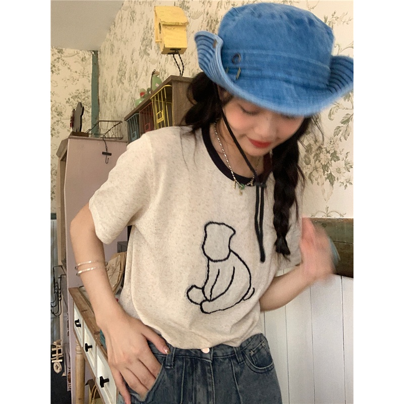 Red Versi Korea dari warna kontras leher bulat kasual all-match lengan pendek T-shirt wanita musim semi 2023 atasan temperamen longgar dan tipis baru