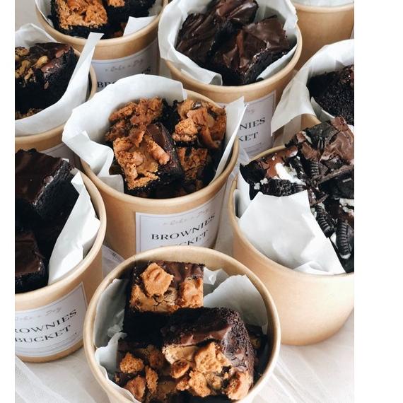 

12.12 STOK READY a Cake a Day Brownies Bucket gas !!