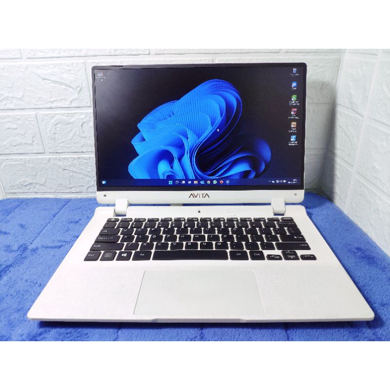 Laptop AVITA ESSENTIAL 14 Intel N4020 RAM 4GB DDR4 SSD128GB INTEL FULL HD MULUS LIKE NEW