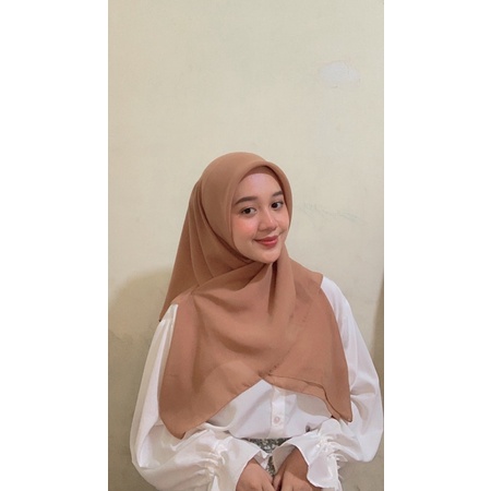 Segiempat Bella Squer|| Hijab segiempat bella squer 110x110