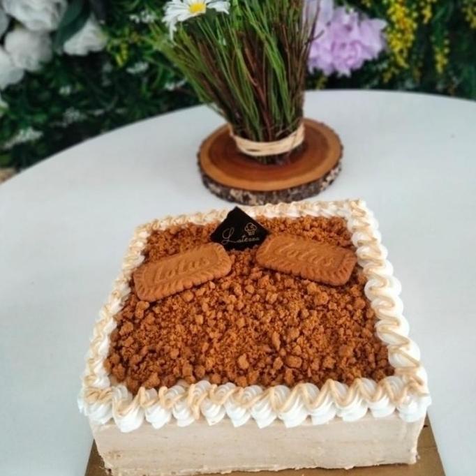 

Cake lotus. Bolu lotus keju. Cake bolu keju. Cake keju. Bolu keju.