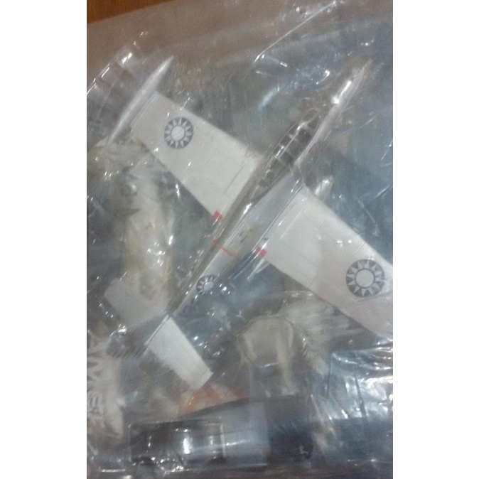 Diecast Miniatur Pesawat Amercom F-84 Tunderjet