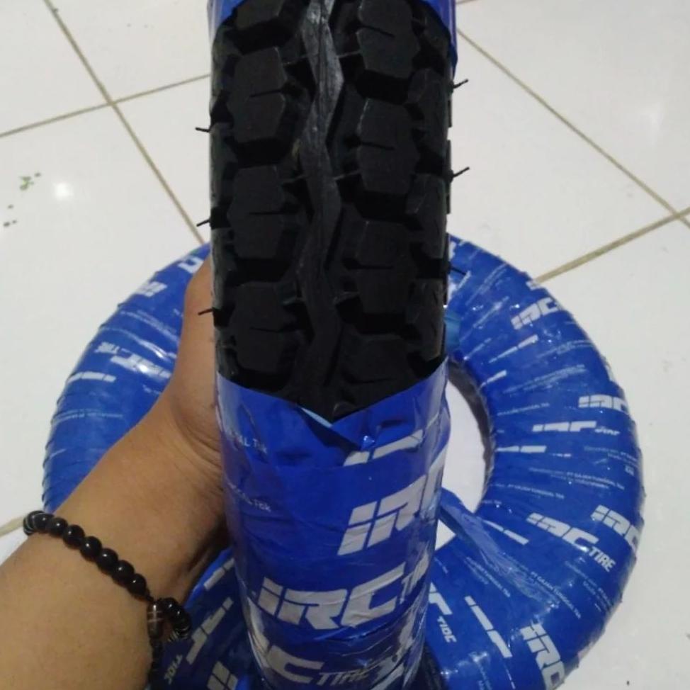 Ban Luar Vespa Ring 8 Merk Irc