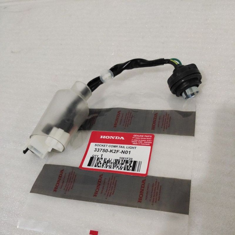 Socket Soket Lampu Belakang Socket Comp Tail Light Honda Scoopy FI Original
