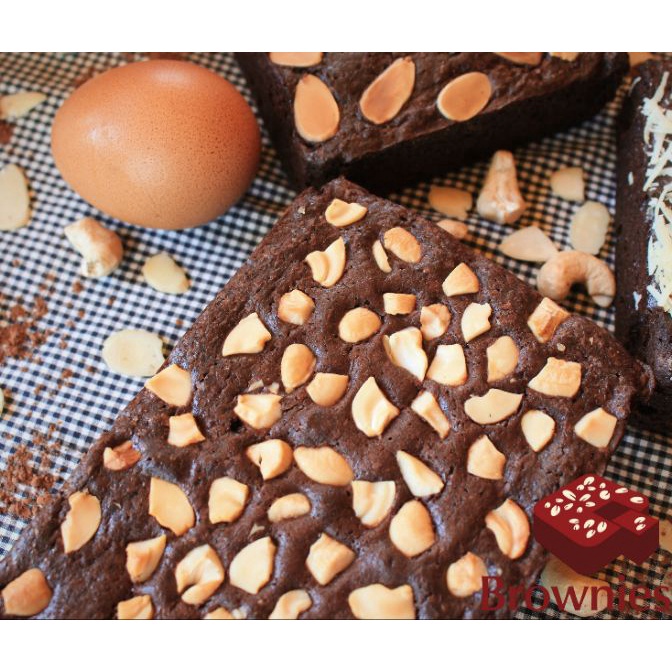 

Termurah ✔️ BROWNISQ- Brownies Panggang Box Topping Fudgy Cokelat Kue Murah