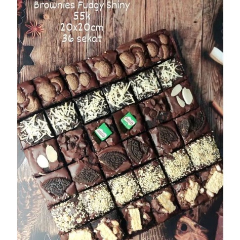 

Sale | KP8 | Brownies Fudgy Shiny (FREE LILIN TULIS DI CATATAN) 20x20 isi 36 sekat