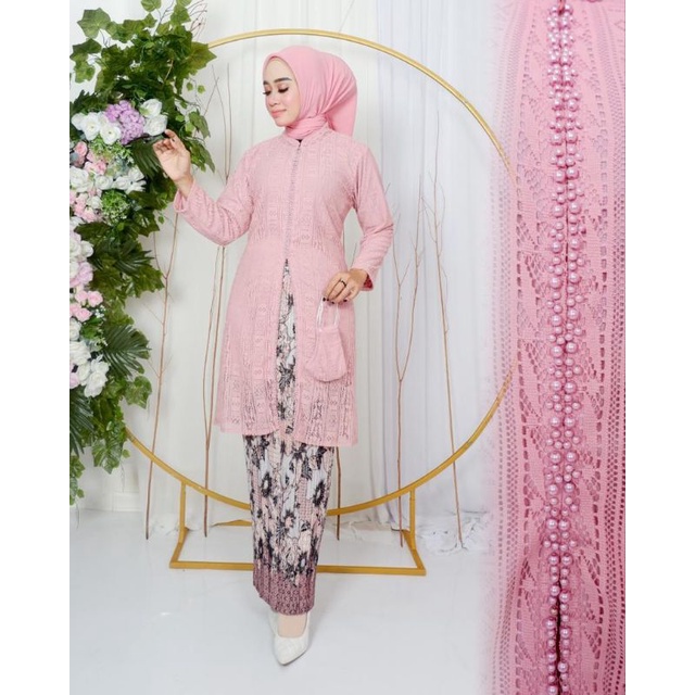 Tunik Brokat Malika Non Gliter / Tunik Payet / Kebaya Modern / Kebaya tile / Kebaya Favorite / Batik Couple / Tunik / Tunik Brokat / Kebaya Wisuda / Kebaya Lamaran / Kebaya Kondangan / Kebaya Pesta / Kebaya Brokat