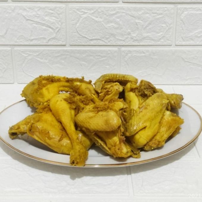 

ayam ungkep bumbu serundeng -1 ekor-