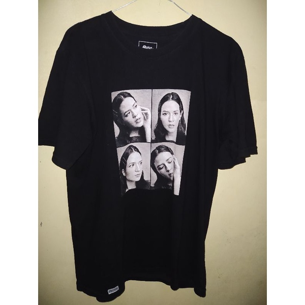 kaos Raisa Kolase BW