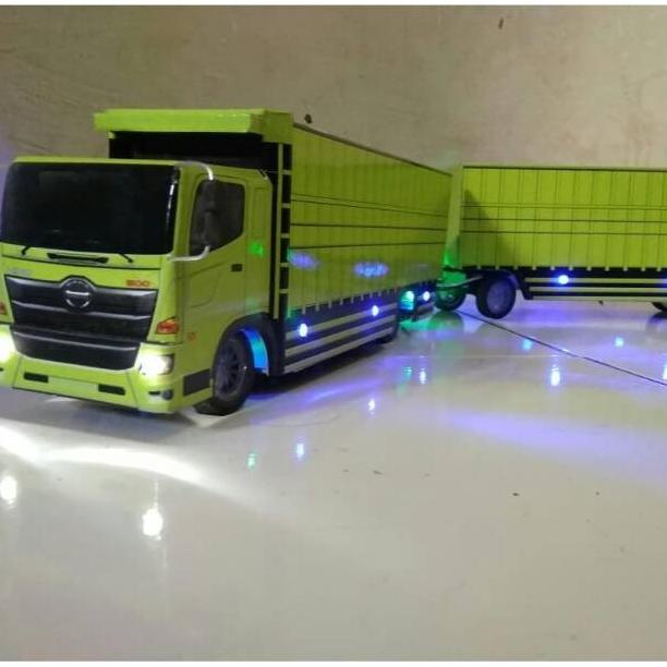 MINIATUR TRUK HINO 500 GANDENG REMOT CONTROL VARIASI LAMPU