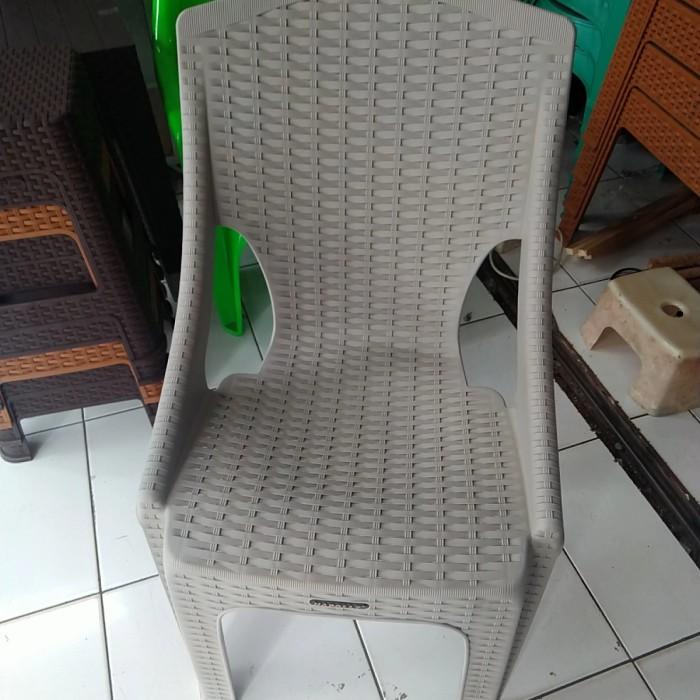 Kursi Plastik Rotan Pangeran Napolly - Prc 221