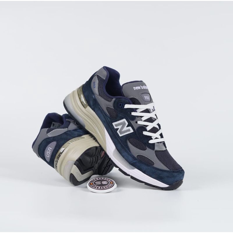 Sepatu New Balance 992 Navy Grey White