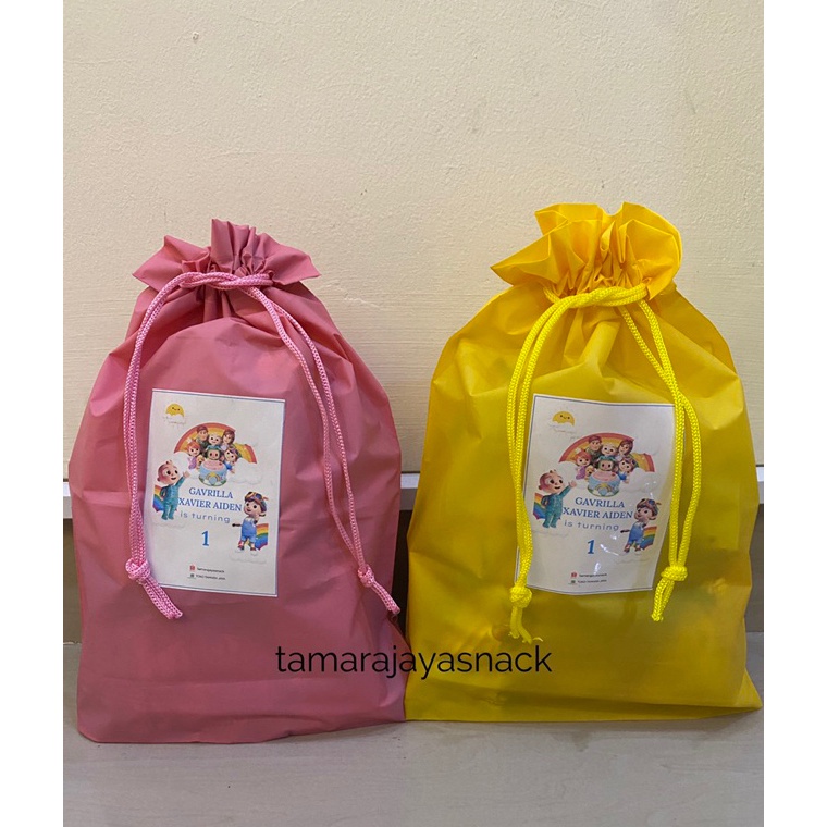 

Jangan Sampai Kehabisan!!!❄️ PAKET BINGKISAN SNACK ULTAH ANAK + POUCH WARNA