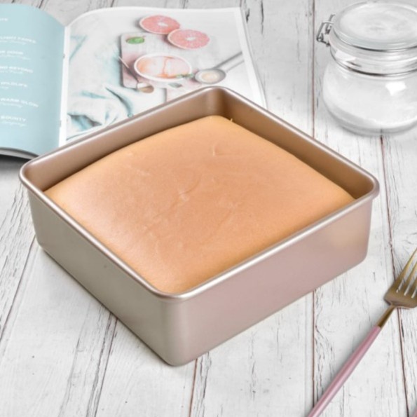 

Lisse Deep Loose Square Bake Pan 22cm / Loyang Kotak Bongpas