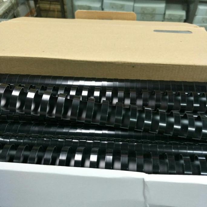 

Terbaik Spiral Plastik Jilid 1 " - 25 Mm Folio 23 Lubang Isi 50 Pcs