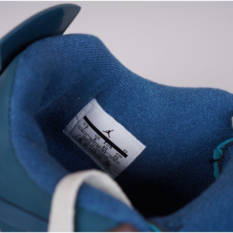 Sepatu Nike Jordan 4 Snorlax