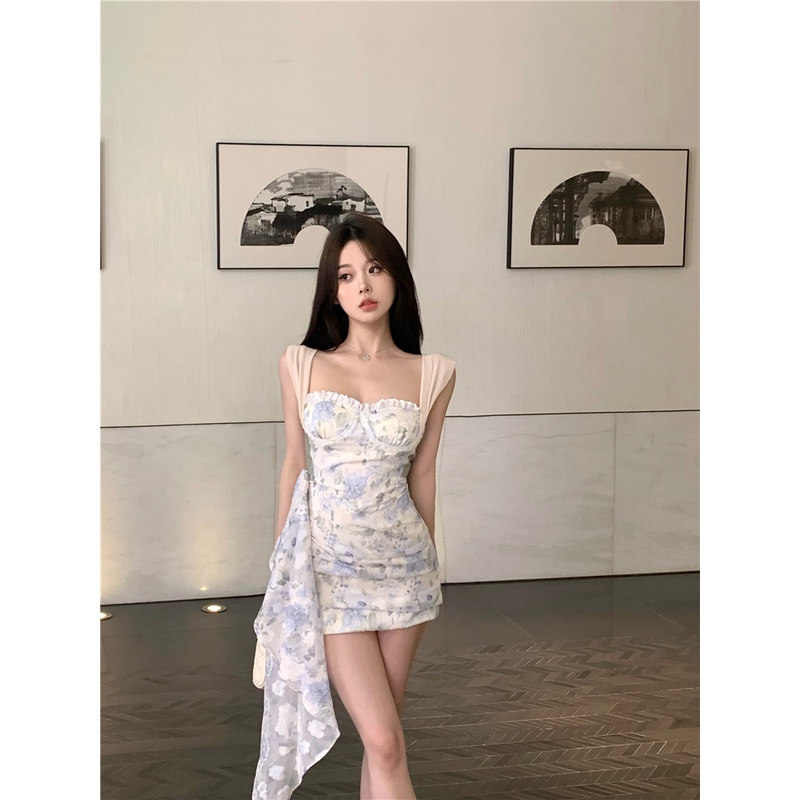 Red Pinggang ramping rompi wanita musim panas lipit kerah persegi seksi paket hip rok biru bunga rok a-line