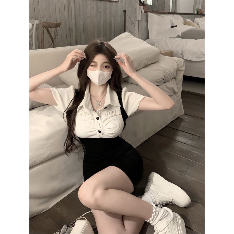 Red Palsu dua potong Polo kerah rajutan lengan engah gaun wanita musim panas keinginan murni berongga dasi kupu-kupu rok pinggul