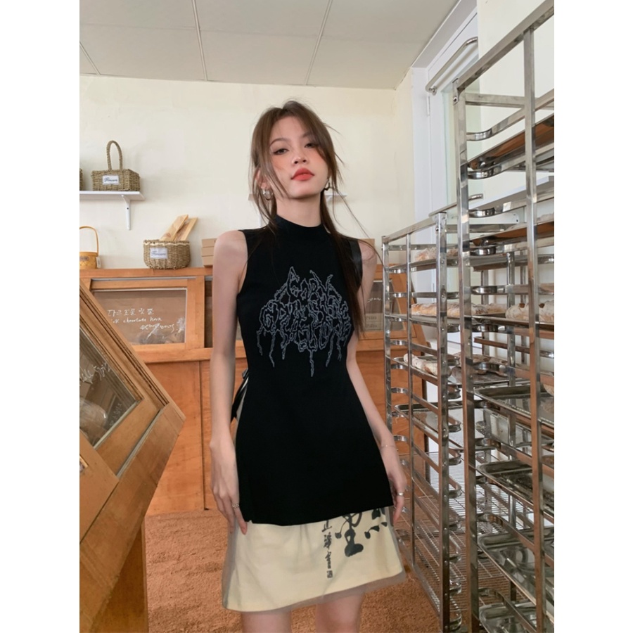 Red Retro Gaya Cina Baru Suit Slim Celah Tanpa Lengan Rompi Top Wanita Musim Panas Mesh Rok Rok Two-Piece Set