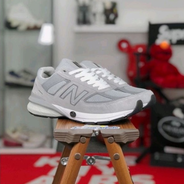 New Balance 990v5 &quot;Grey&quot;