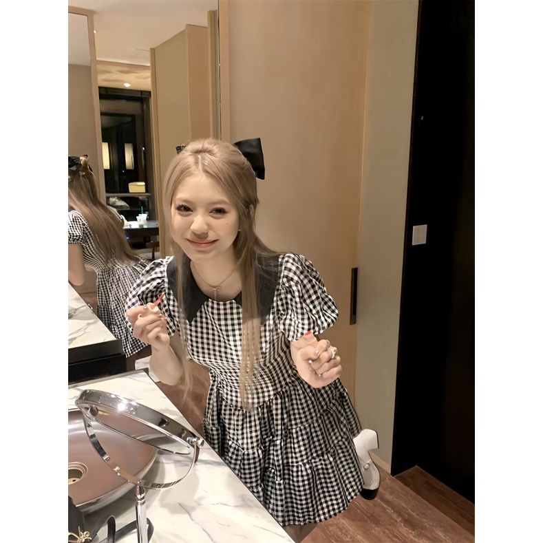 Red Gaun gaya putri berbulu kotak-kotak hitam dan putih gaun musim semi wanita 2023 desain pinggang baru rasa ceruk rok Prancis