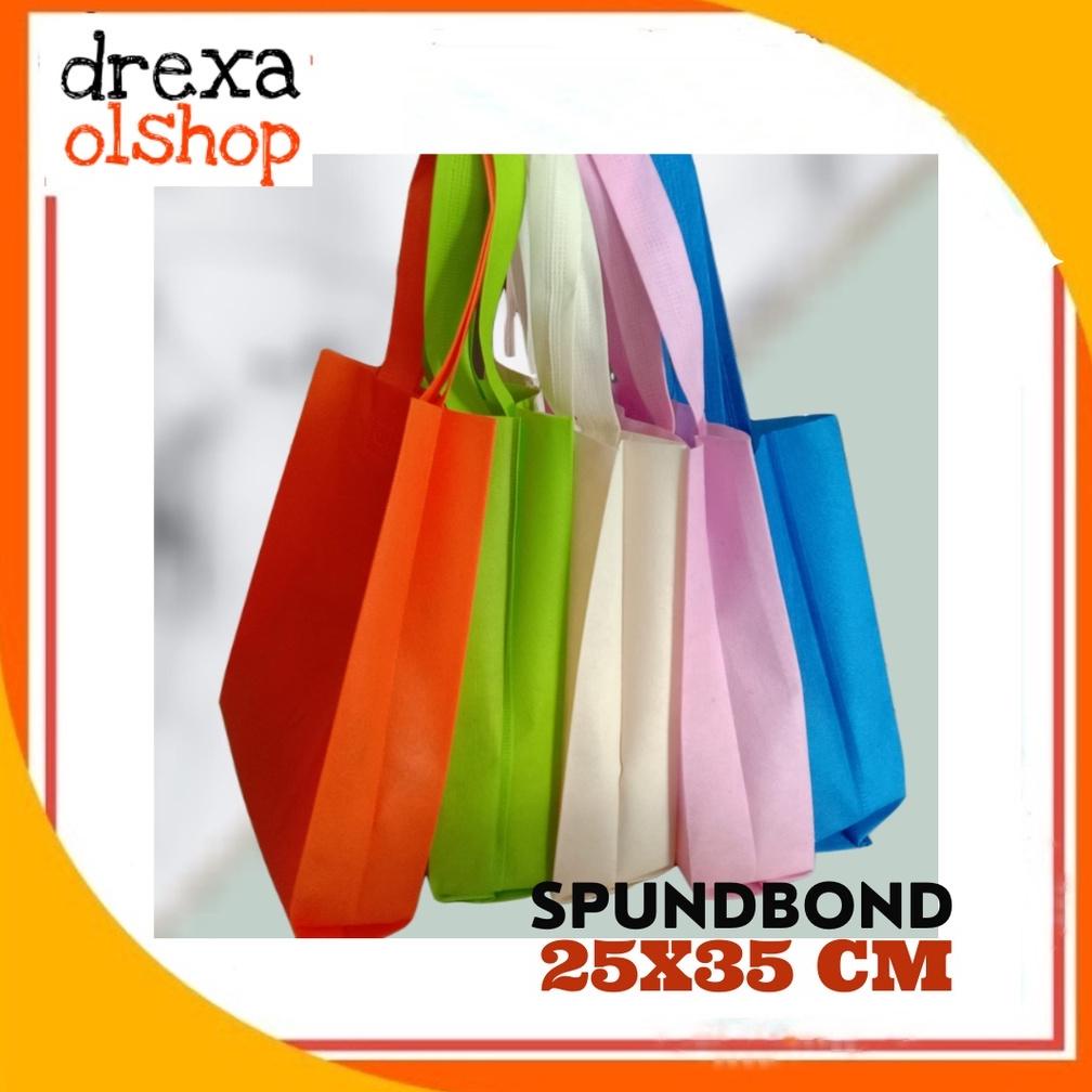 

Promo Tas spundbond tas bingkisan goodie bag polos ukuran 25x35 cm