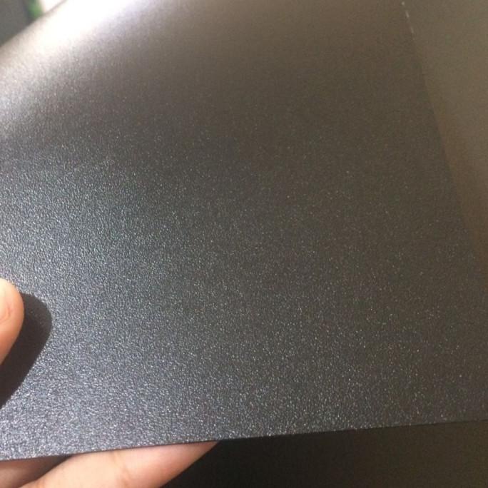 

Mika Cover jilid PP Pasir doff Hitam tebal 0.70 mm F4 isi 10 lembar