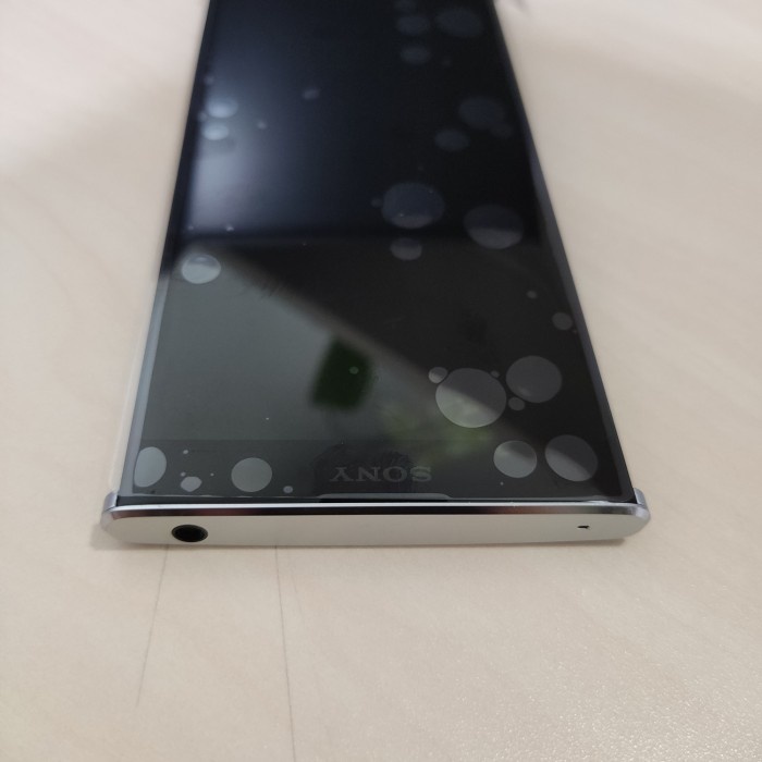Promo LCD Sony Xperia XA2 Plus Original - Putih Diskon