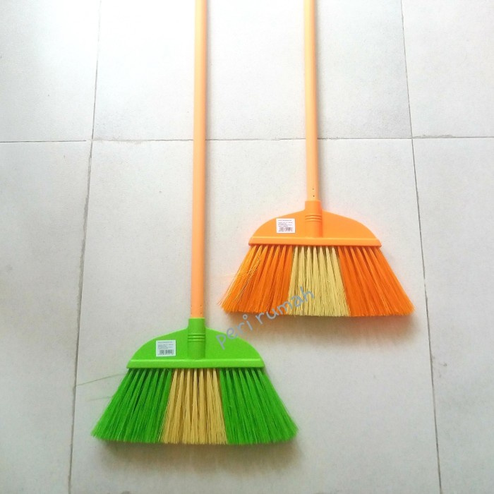 Terlaris Broom Sapu Lantai Plastik Lion Star