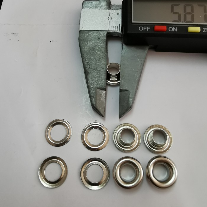 

Terlaris Mata Ayam / Mata Eyelet V-20+Ring Nikel /10Gross