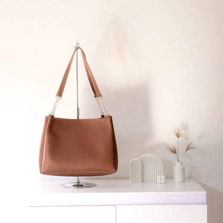 

✨Mall✨ TOTEBAG Dhelya / Muat Binder A5 murah