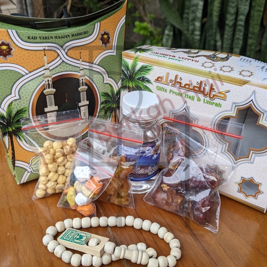 

Realpct Paket Oleh oleh Haji dan Umroh + Coklat Kerikil + Tasbih