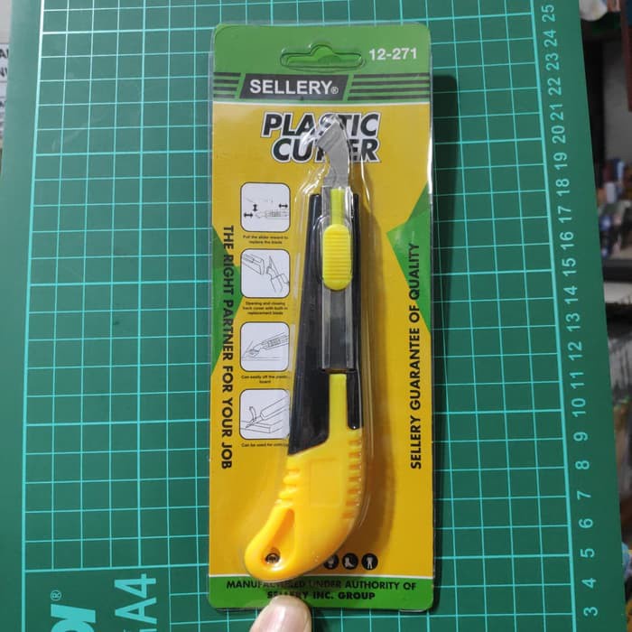 

Pisau Cutter Acrylic Akrilik Sellery