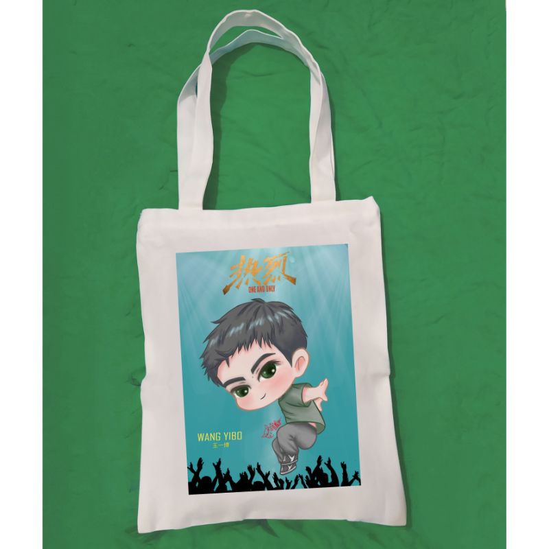 Tas Kanvas totebag resleting lukis chibi sablon WANG YIBO ONE AND ONLY MOVIE 2 karya NinaKyo bonus s