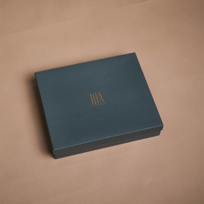 

Bestseller Bia By Zaskia Mecca - Box Hampers Besar