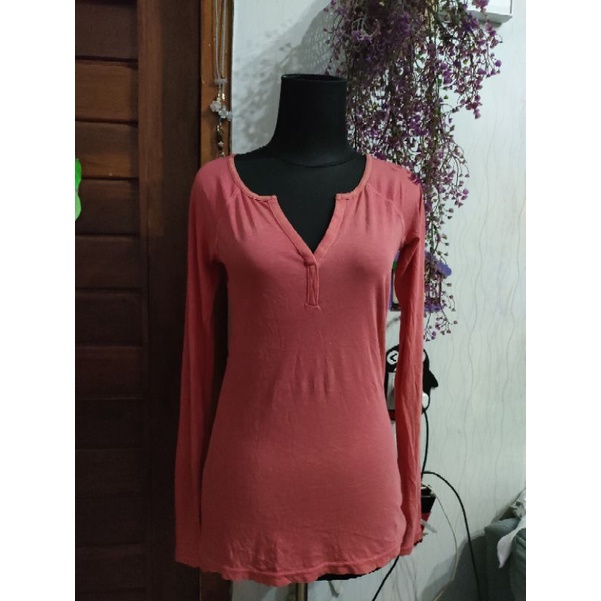 kaos lengan panjang wanita mossimo