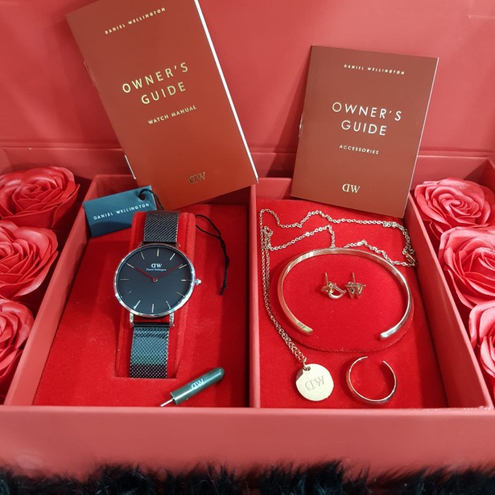 DISKON SPESIAL PAKET PROMO GIFT SET JAM TANGAN WANITA DW DANIEL PETITE BOX MERAH ORI TERLARIS