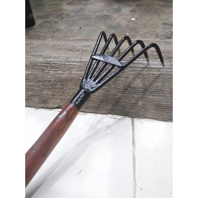Terbaru Garukan Sampah / Garukan Besi Super Kokoh / Alat Berkebun Garukan Besi